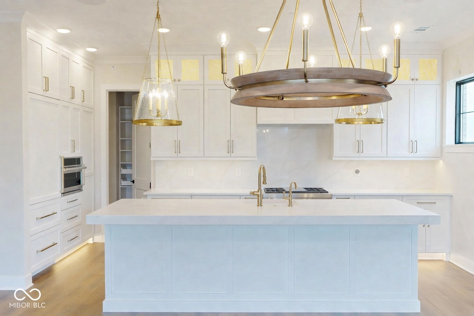 717 Livingstone Drive 200