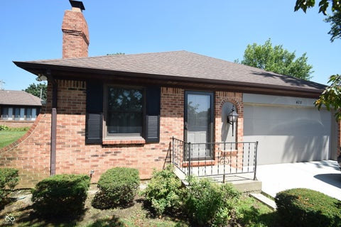 Photo of 428 Glenn Knecht Drive #10, Crawfordsville, IN 47933 (MLS # 22114018)