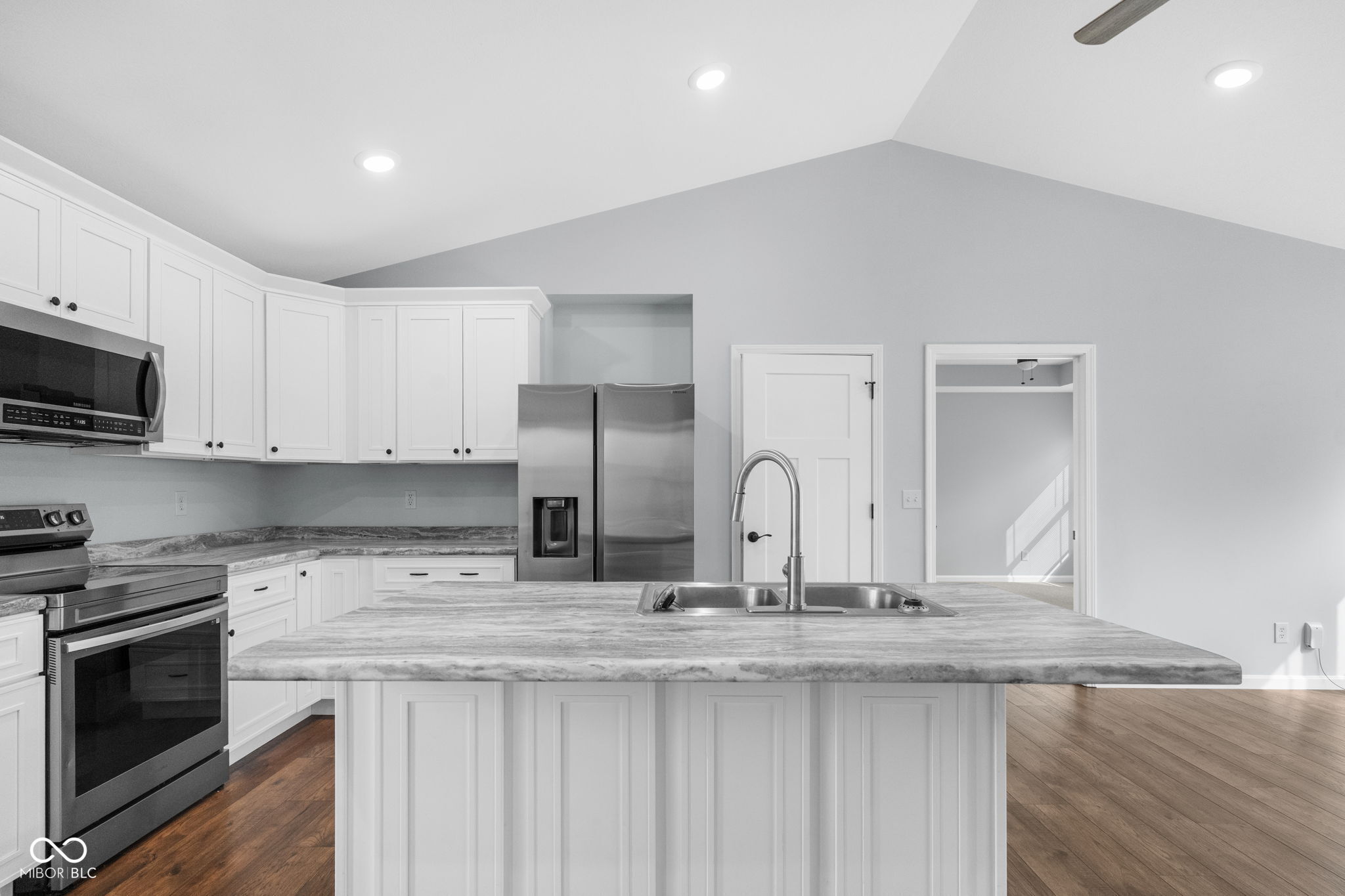 323 S County Road 1125 E