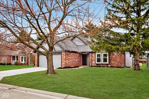 Photo of 7750 Hollow Ridge Circle, Indianapolis, IN 46256 (MLS # 22089561)