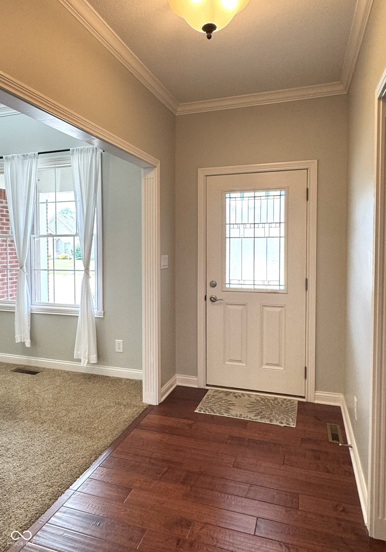 1019 White Oak Drive