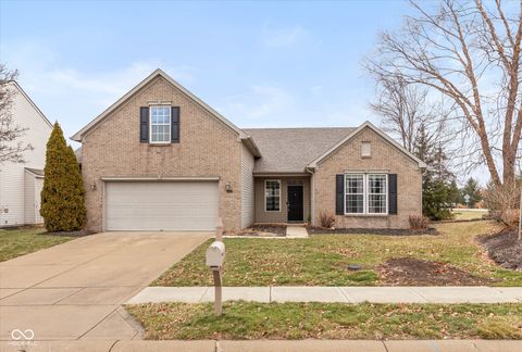 Photo of 6024 W Bayfront Shores Shrs, McCordsville, IN 46055 (MLS # 22057741)