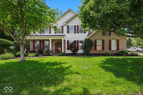 Photo of 6753 Kentland Circle, Indianapolis, IN 46237 (MLS # 22112305)