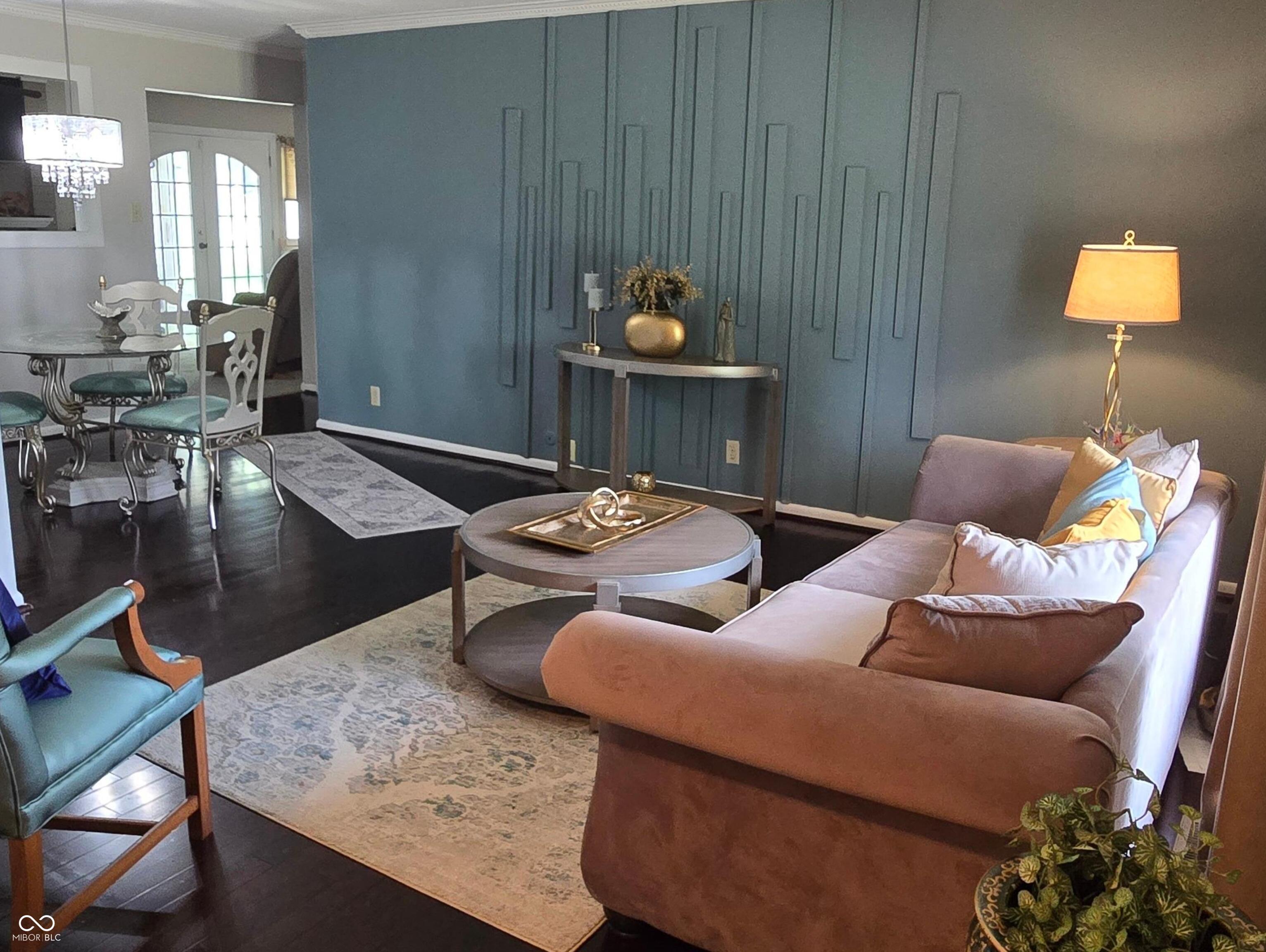 8221 Orchid Lane