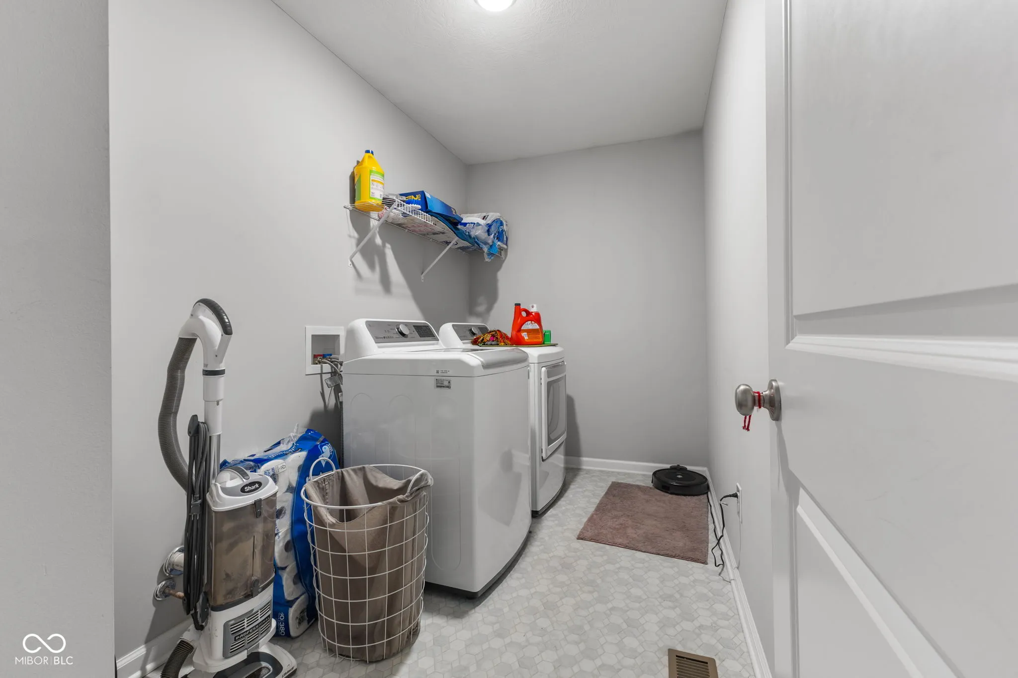 Plainfield, Indiana 46168, United States, 4 Bedrooms Bedrooms, ,4 BathroomsBathrooms,Residential,Active,29704