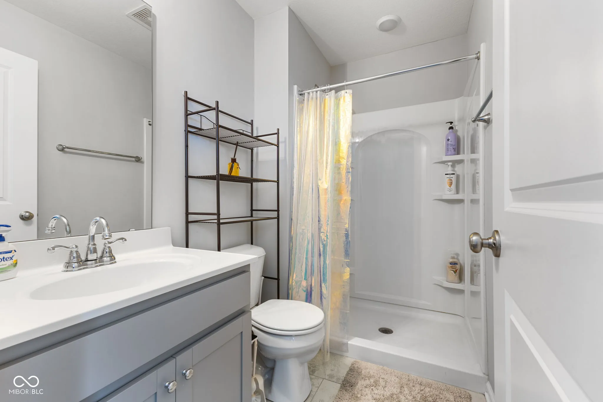 Plainfield, Indiana 46168, United States, 4 Bedrooms Bedrooms, ,4 BathroomsBathrooms,Residential,Active,29704