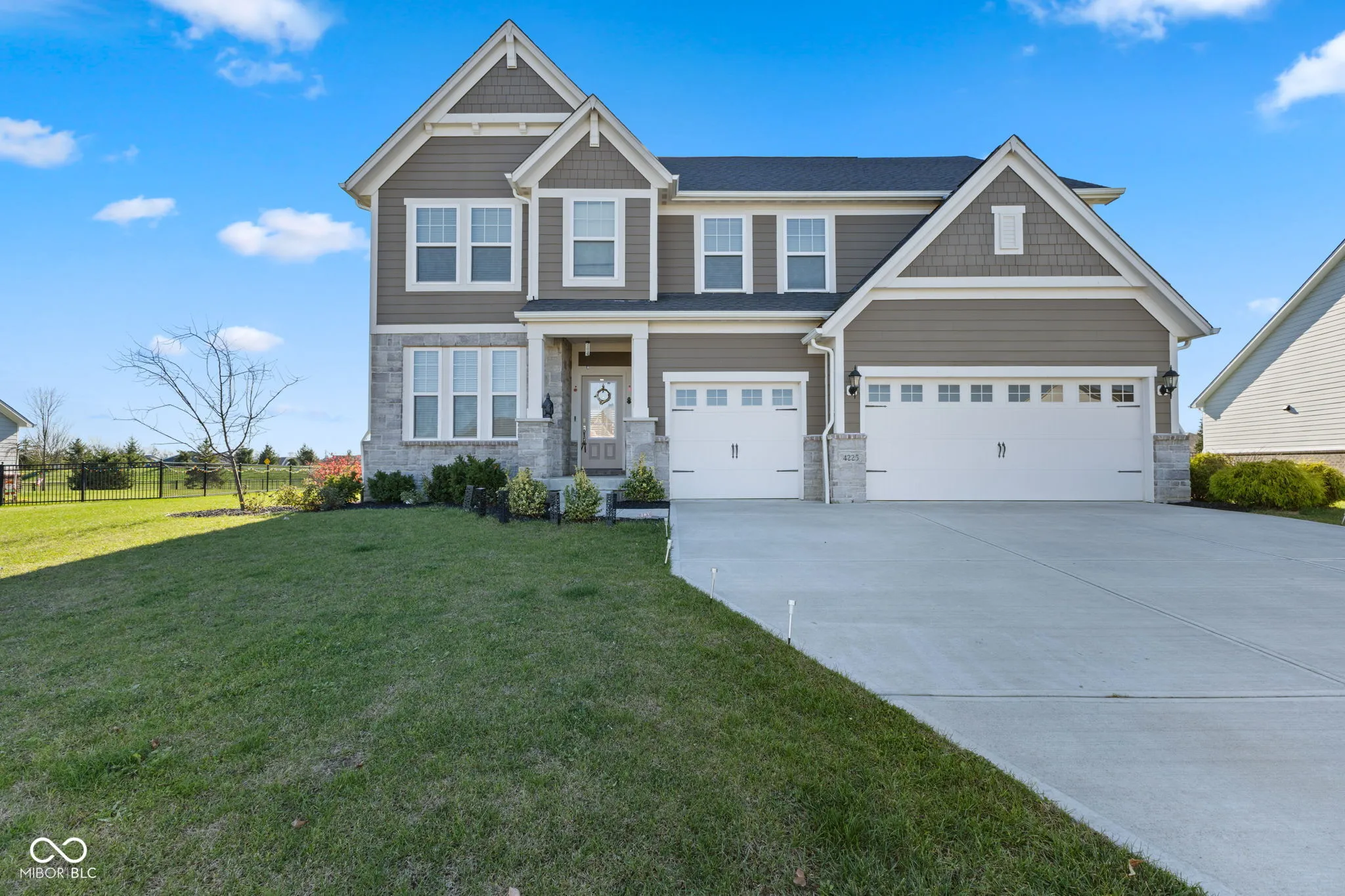 Plainfield, Indiana 46168, United States, 4 Bedrooms Bedrooms, ,4 BathroomsBathrooms,Residential,Active,29704