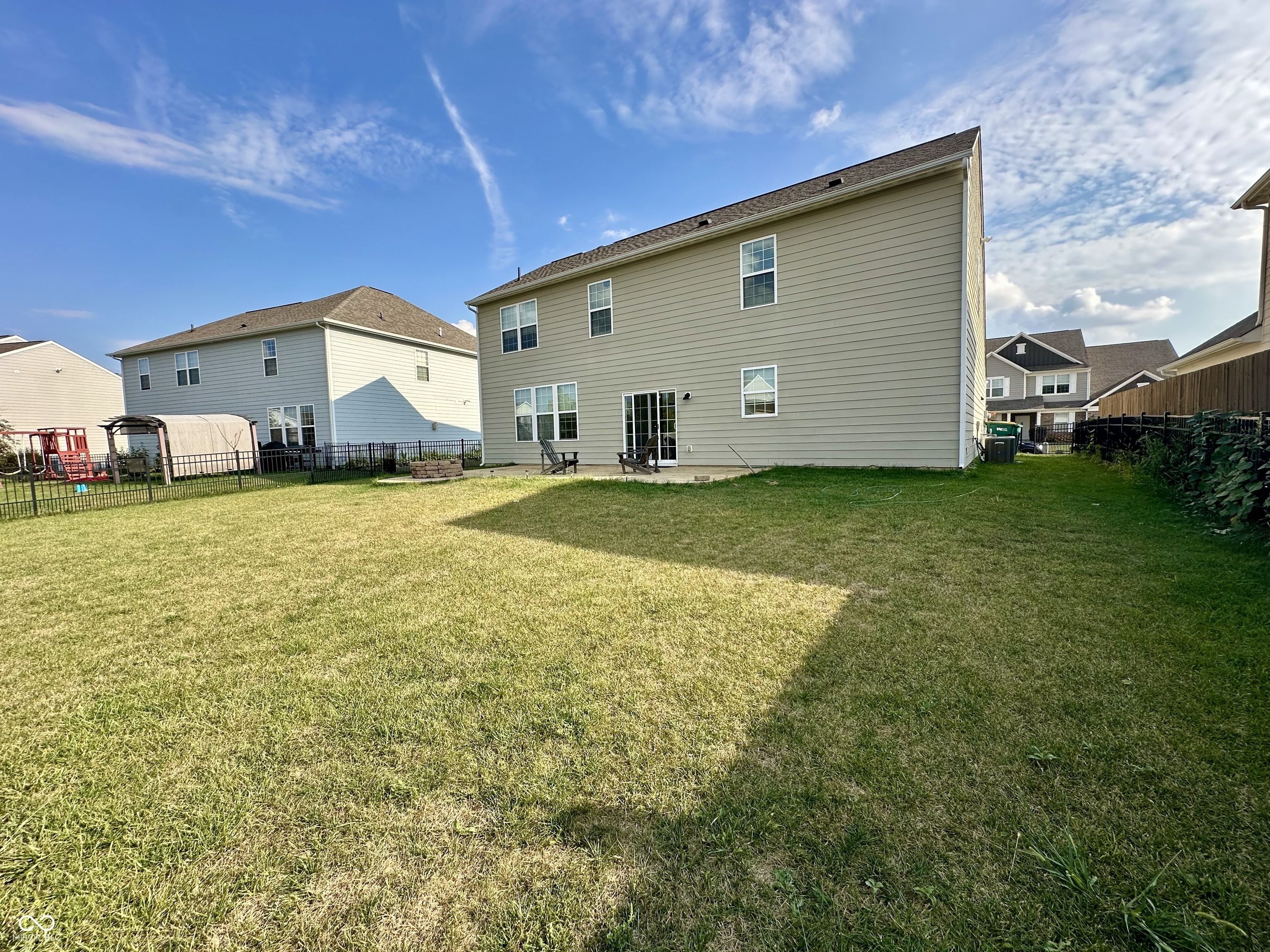 6162 Crabapple Drive