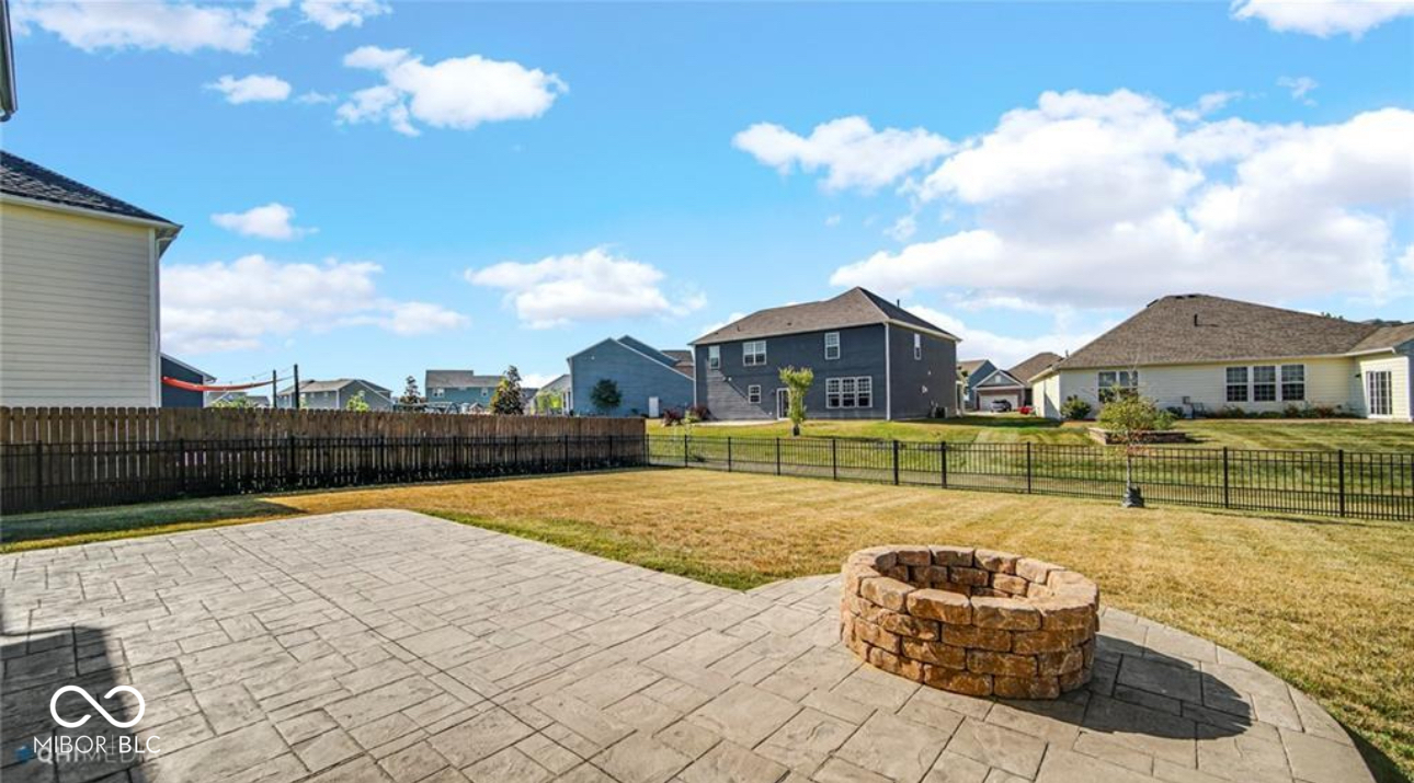 6162 Crabapple Drive