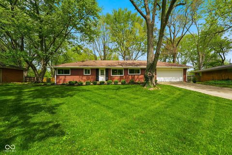 Photo of 1014 Chevy Chase Lane, Carmel, IN 46280 (MLS # 22094902)