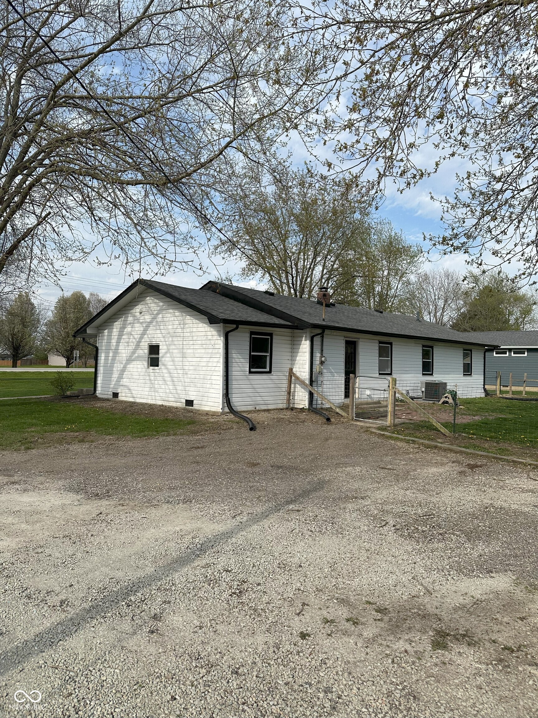 2185 W State Road 234