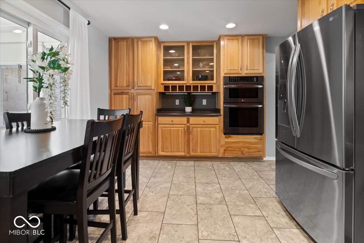 5609 Meadowood Drive