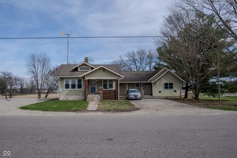 5861 N 75 W Whiteland IN 46184