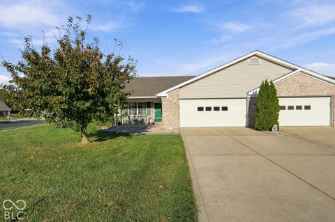 Photo of 5650 Spring Mist Circle, Indianapolis, IN 46237 (MLS # 22099662)