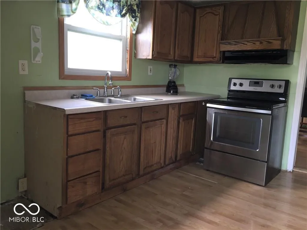 Kokomo, Indiana 46901, United States, 2 Bedrooms Bedrooms, ,1 BathroomBathrooms,Residential,Pending,102847