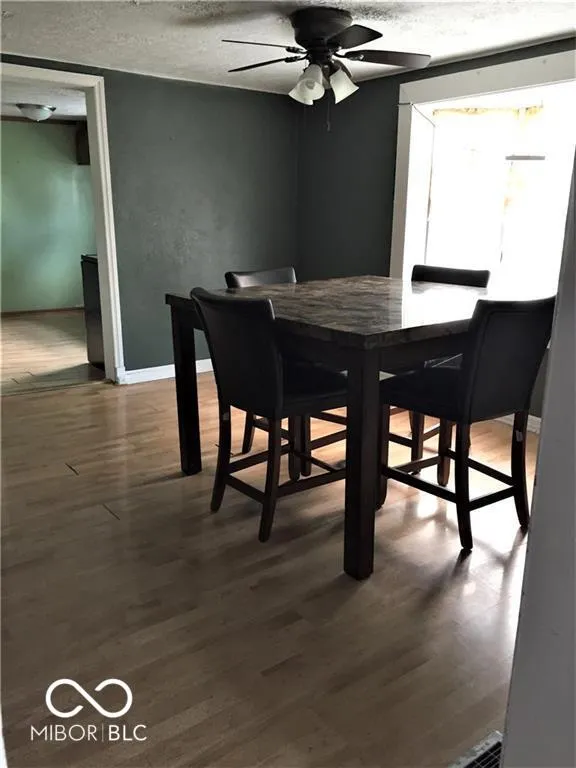 Kokomo, Indiana 46901, United States, 2 Bedrooms Bedrooms, ,1 BathroomBathrooms,Residential,Pending,102847