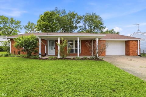 Photo of 2932 S Parker Avenue, Indianapolis, IN 46203 (MLS # 22099398)