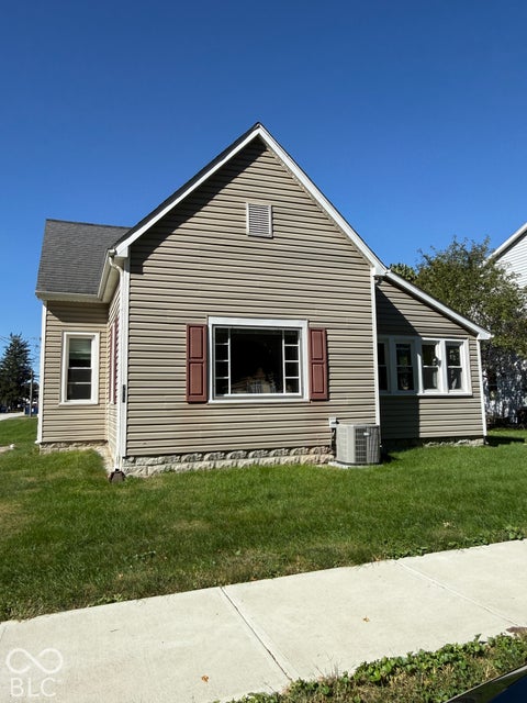 Photo of 214 S East Street, Tipton, IN 46072 (MLS # 22130175)