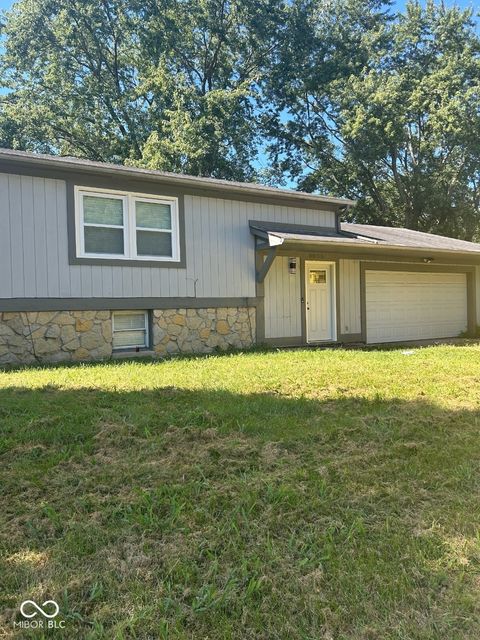 Photo of 8605 Spring Valley Lane, Indianapolis, IN 46231 (MLS # 22059900)