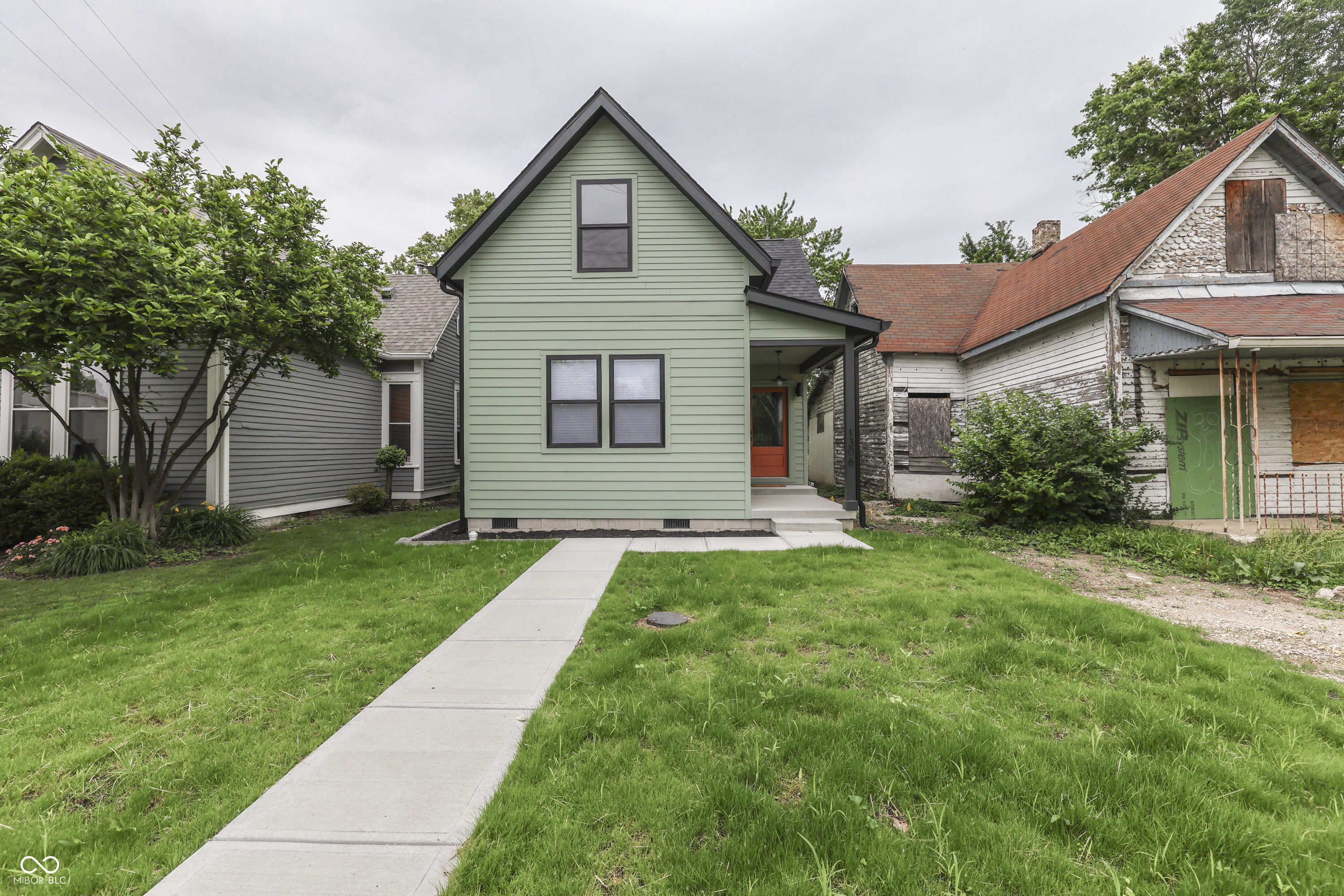 1306 E Saint Clair Street