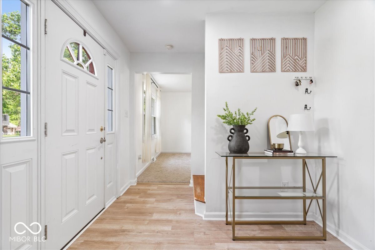 6133 Buttonwood Drive
