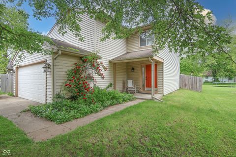 1452 Brookside Court N Columbus IN 47201