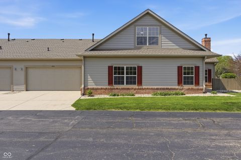 Photo of 855 Gazebo Way, Greenwood, IN 46142 (MLS # 22094644)