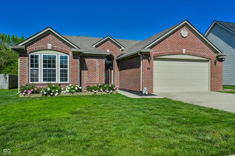 Photo of 5206 Skipping Stone Drive, Indianapolis, IN 46237 (MLS # 22097522)