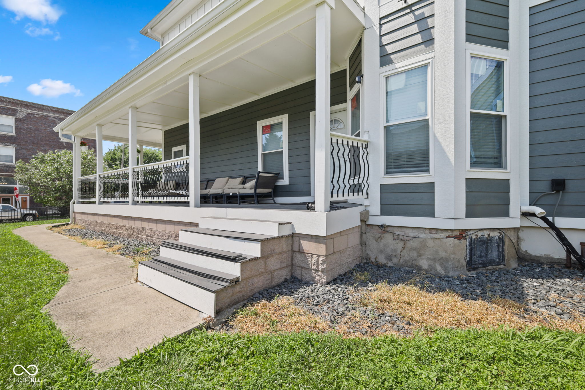 215 N Arsenal Avenue