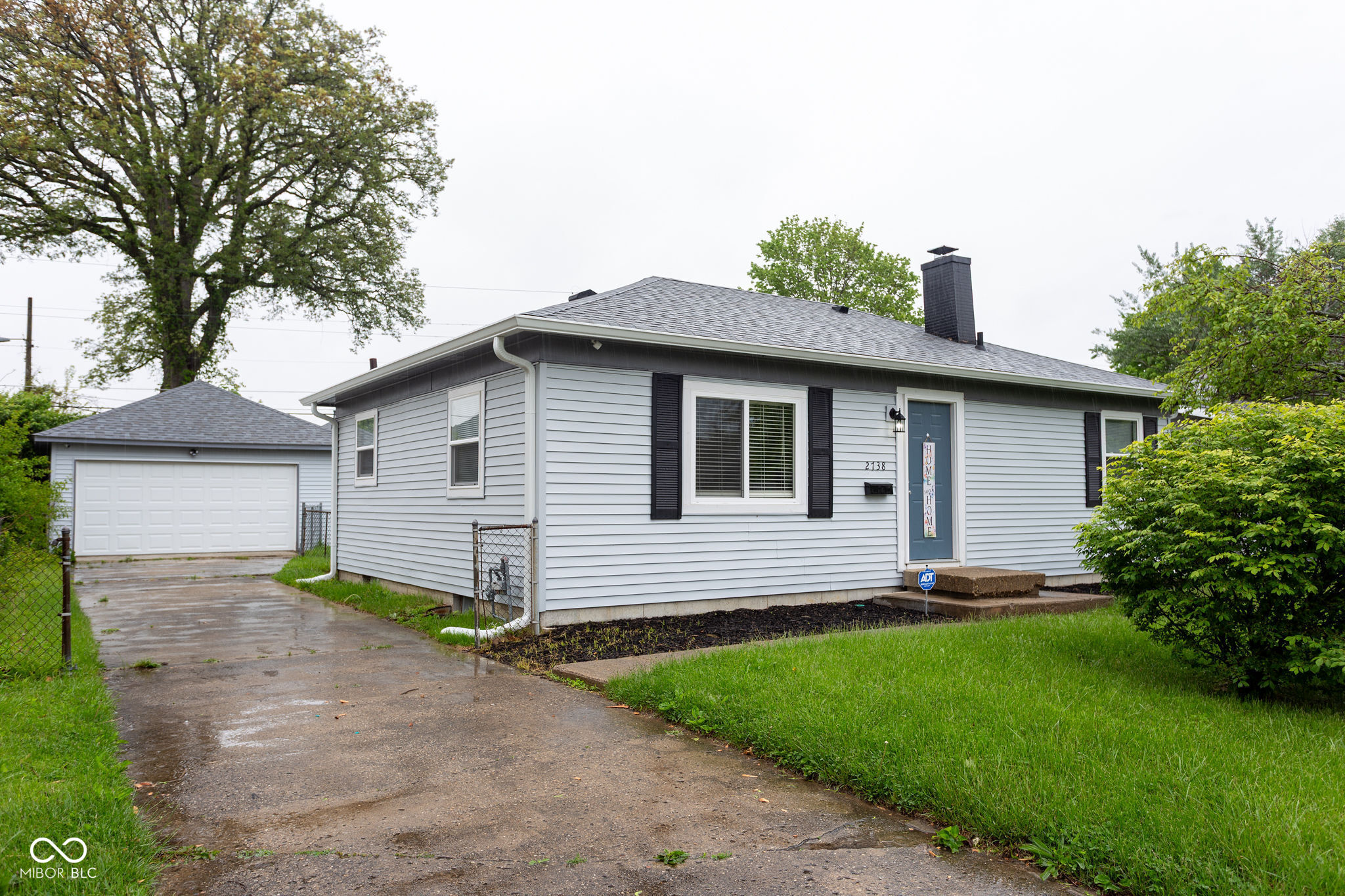 2738 W 18th Street