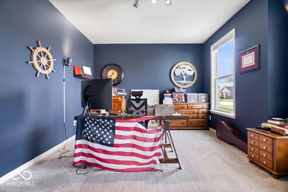 8595 N Deer Hill Drive