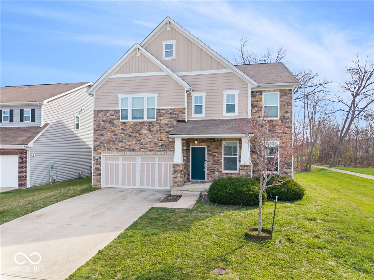 8595 N Deer Hill Drive