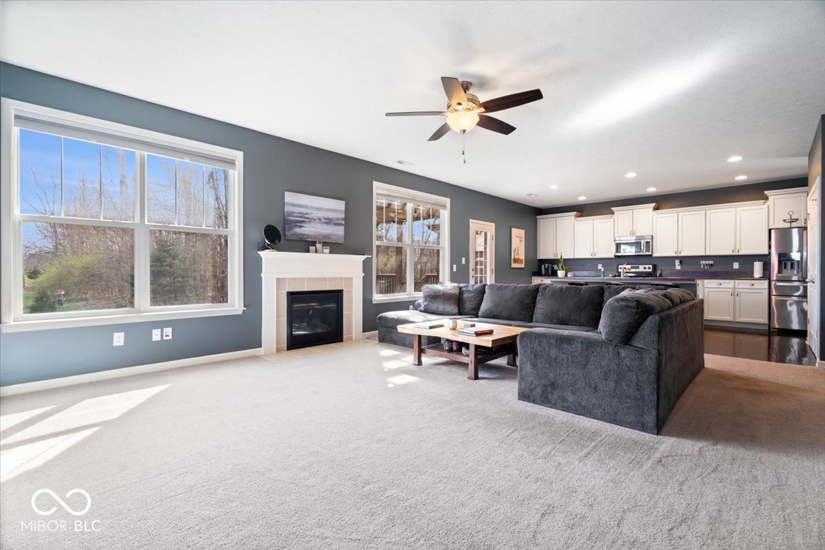 8595 N Deer Hill Drive