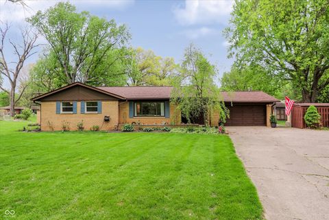 Photo of 5338 E Fall Creek Pkwy N Drive, Indianapolis, IN 46220 (MLS # 22095879)