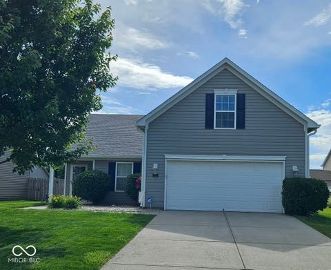 Photo of 6192 N Woodhaven Drive, McCordsville, IN 46055 (MLS # 22101760)