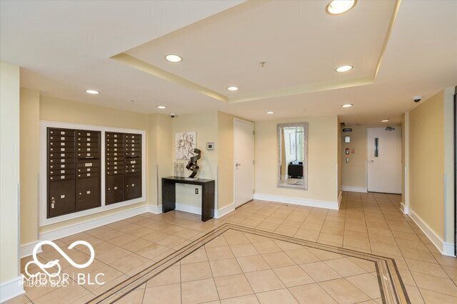 802 N Meridian Street 205