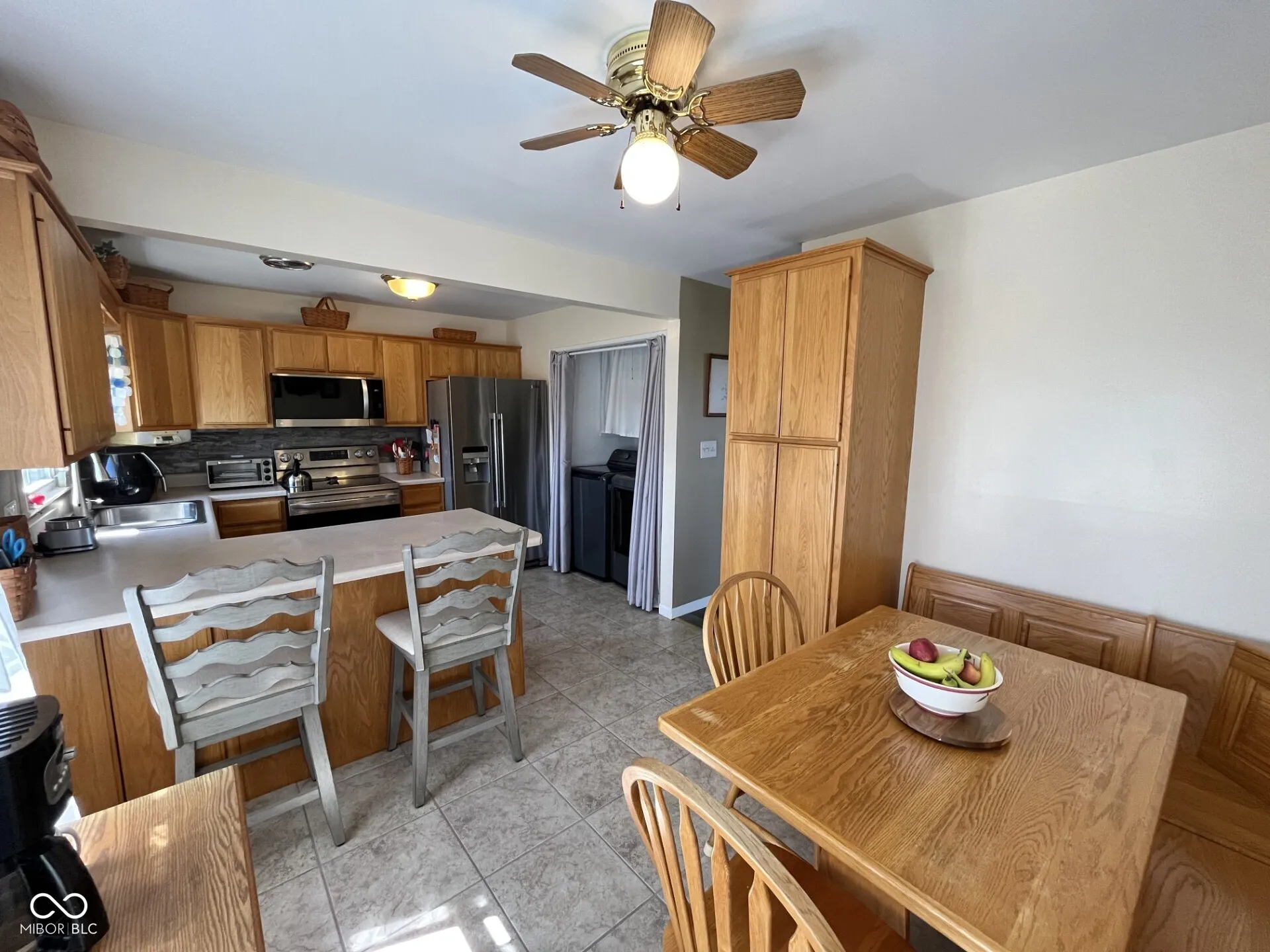 Seymour, Indiana 47274, United States, 4 Bedrooms Bedrooms, ,3 BathroomsBathrooms,Residential,Pending,86172