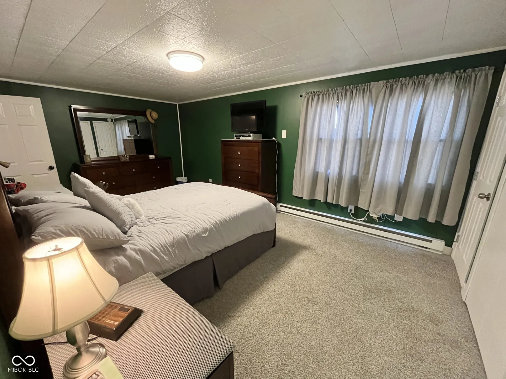 Seymour, Indiana 47274, United States, 4 Bedrooms Bedrooms, ,3 BathroomsBathrooms,Residential,Pending,86172