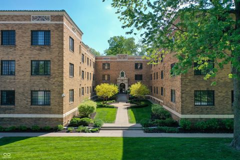 Photo of 5347 N College Avenue #APT 115, Indianapolis, IN 46220 (MLS # 22097488)