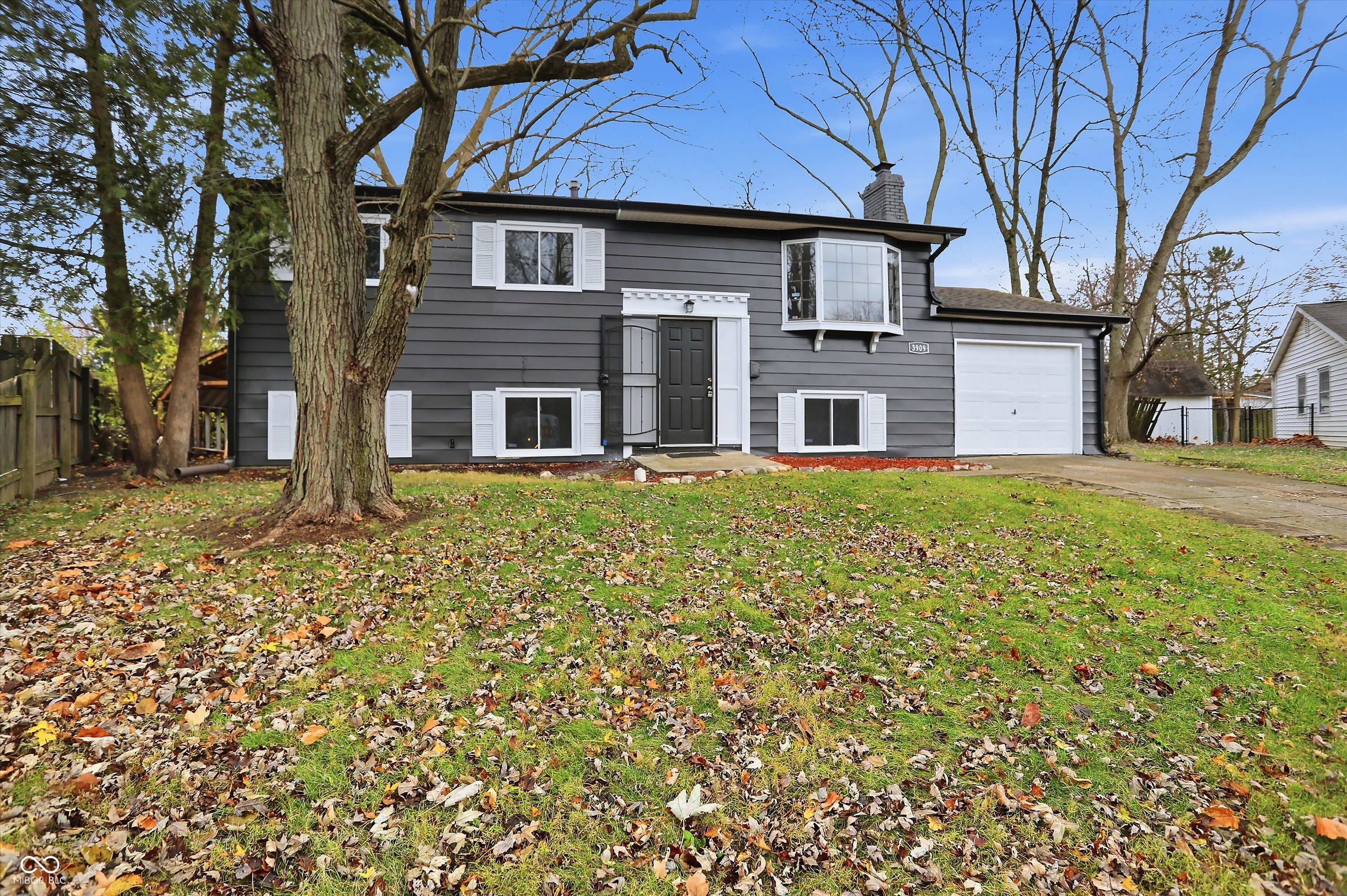 3909 Richelieu Court