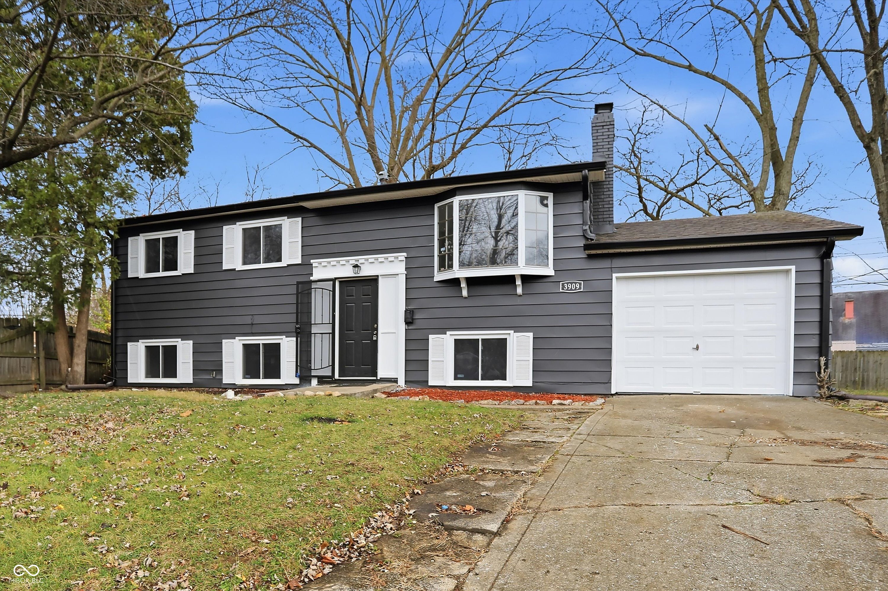 3909 Richelieu Court