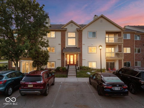Photo of 12519 Timber Creek Drive #UNIT 11, Carmel, IN 46032 (MLS # 22113687)