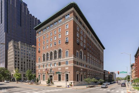 Photo of 350 N Meridian Street #411, Indianapolis, IN 46204 (MLS # 22114591)
