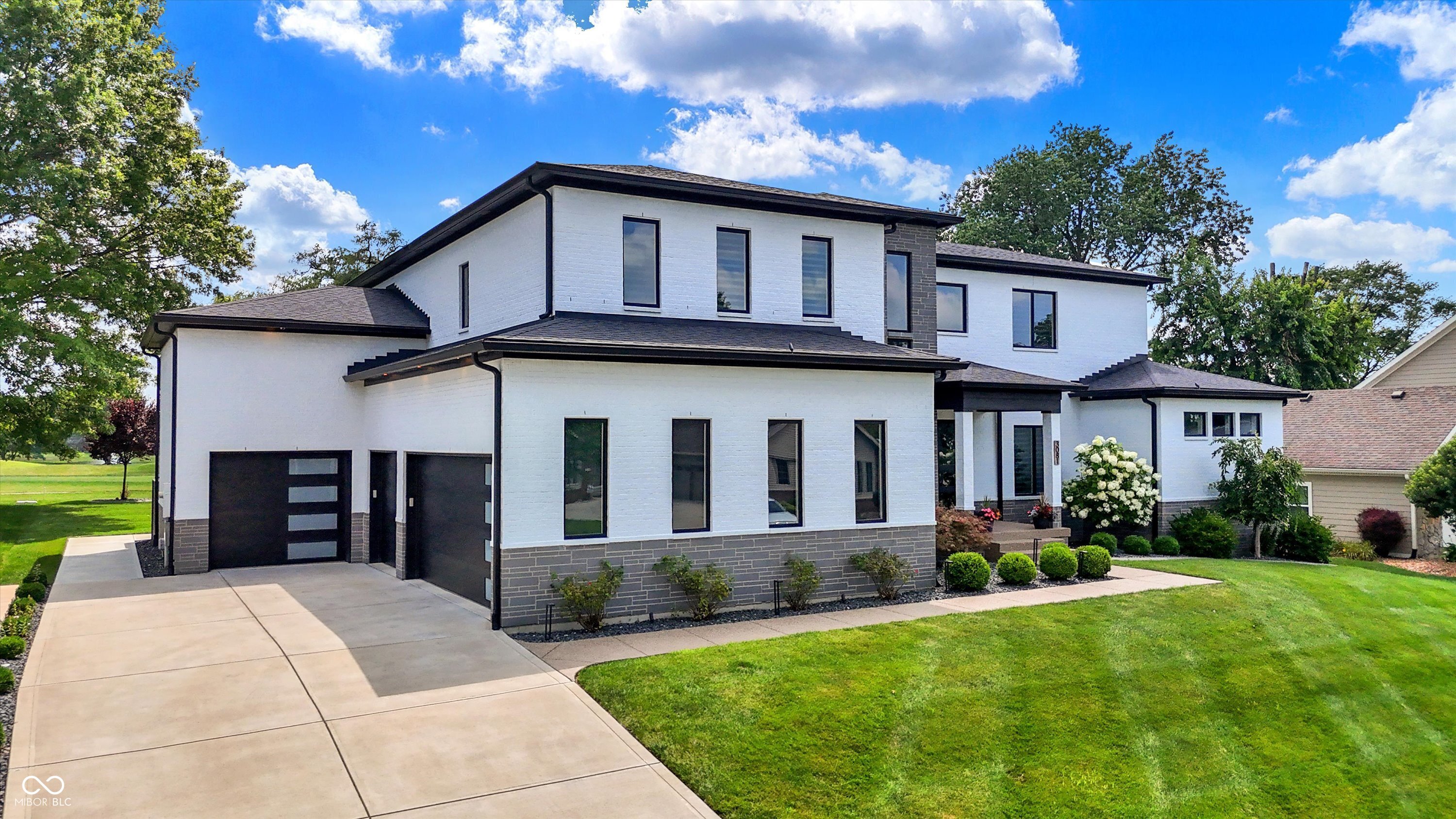 3081 Golfview Drive