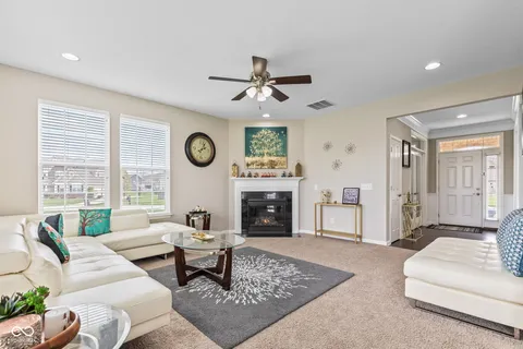 1334 Winfield Way, Greenwood, IN 46143 - MLS#: 22033402