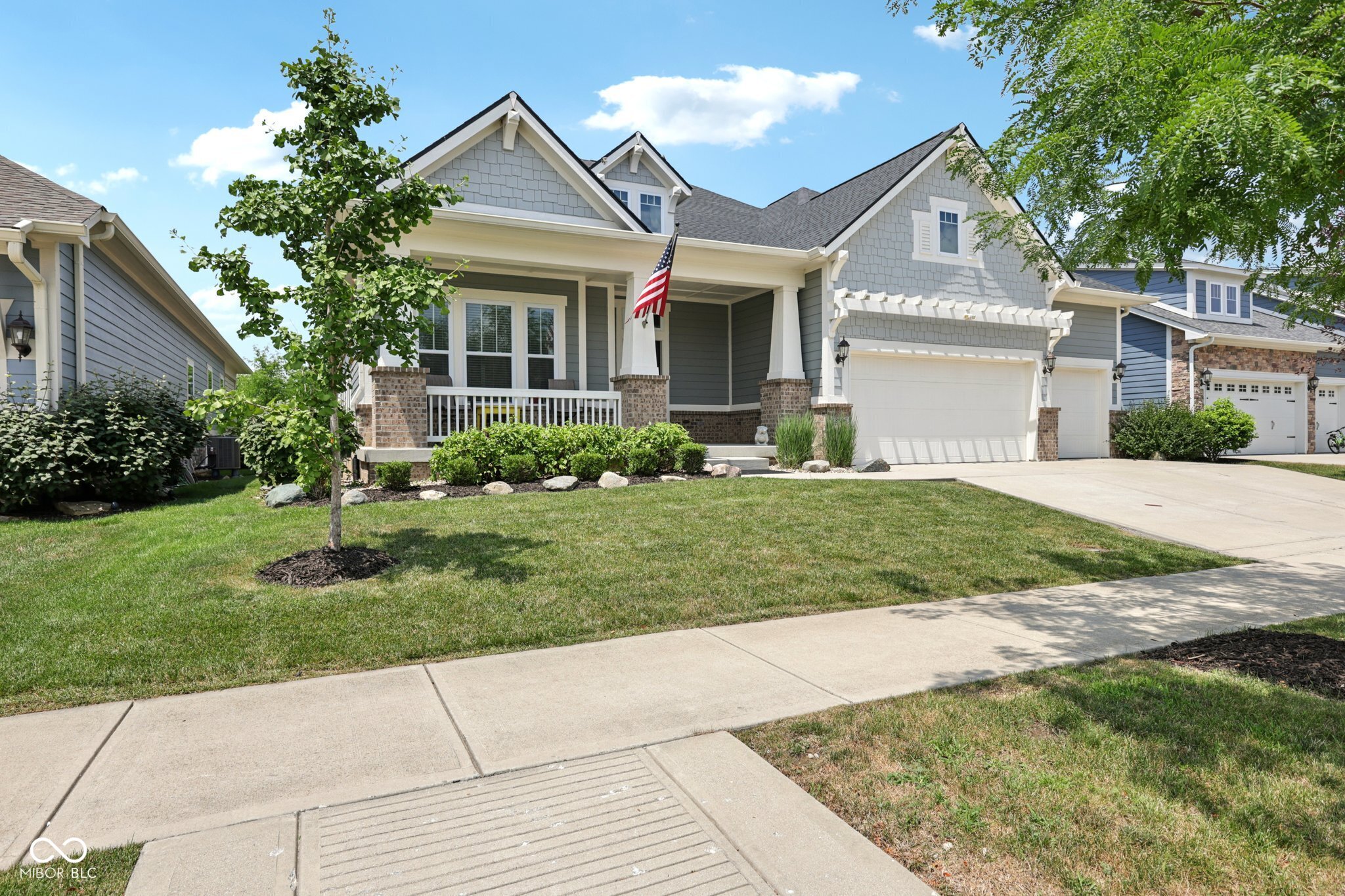 13696 Woodside Hollow Drive