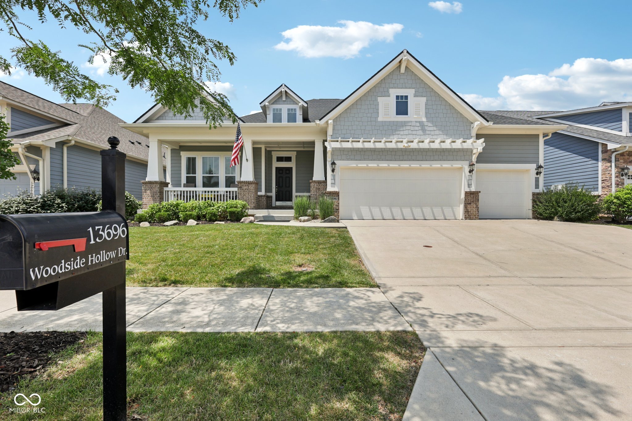 13696 Woodside Hollow Drive