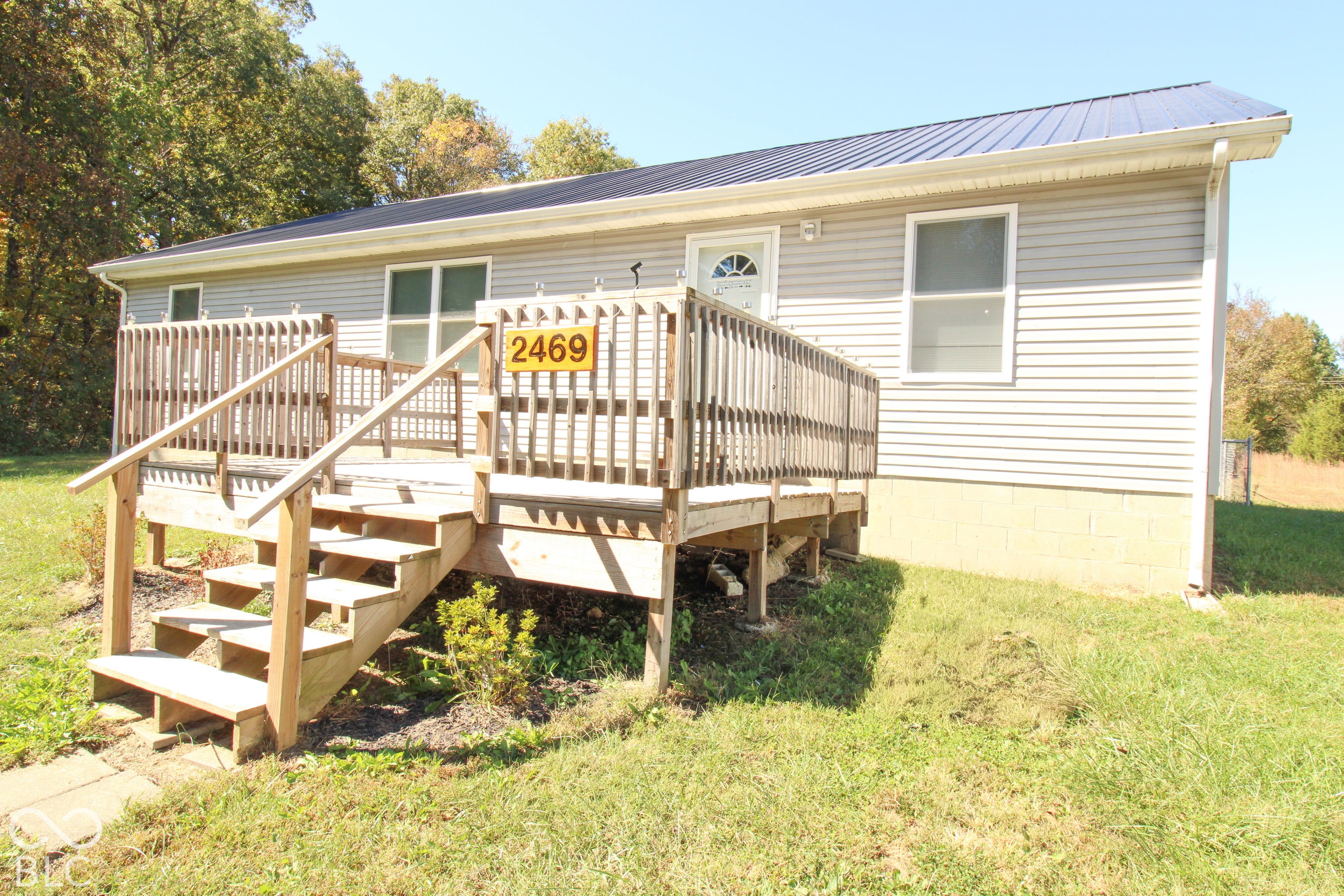 2469 Country Manor Street
