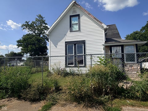 Photo of 1414 E 8th Street, Muncie, IN 47302 (MLS # 22117704)