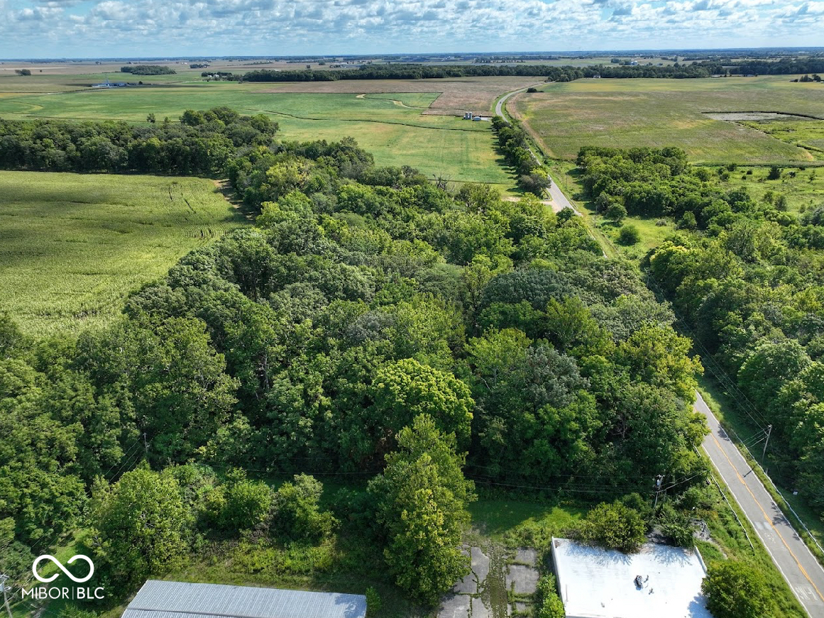 2350 W Us Highway 136
